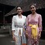 Kebaya Bali Kuning Emas